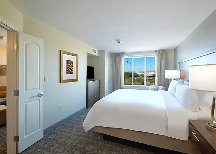 Hotel Staybridge - - Talking Stick By Ihg